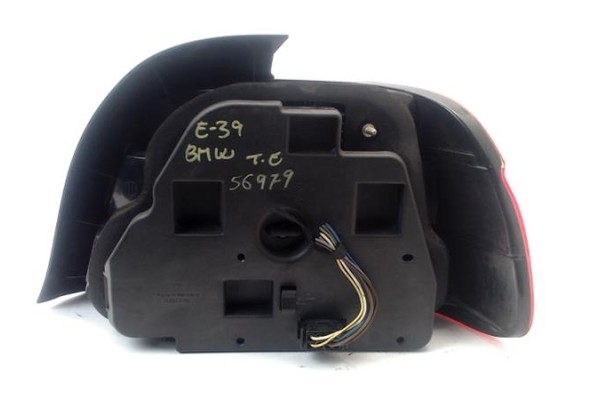 Recambio de piloto trasero izquierdo para bmw serie 5 berlina (e39) 2.8 528i referencia OEM IAM 63218363557  