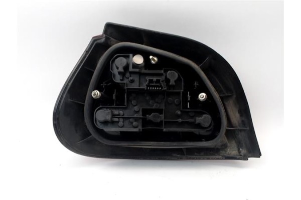 Recambio de piloto trasero derecho para renault megane i fase 2 berlina (ba0) referencia OEM IAM 7700428321  