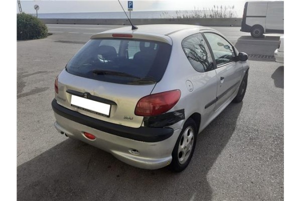 peugeot 206 del año 2002