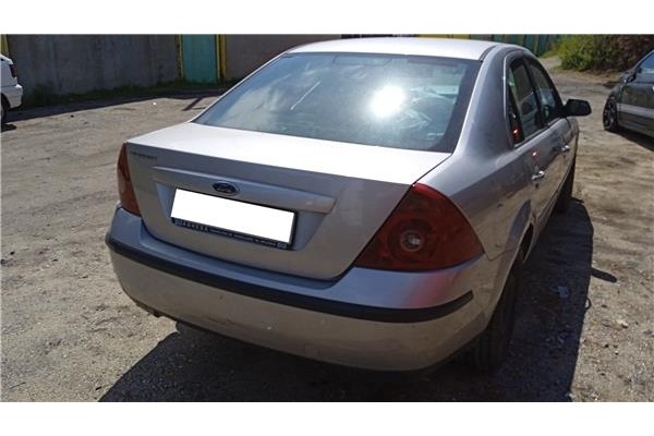 ford mondeo iii sedán (b4y) del año 2002