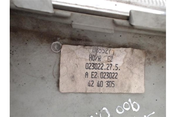Recambio de faro delantero dcho para saab 900 berlina referencia OEM IAM 4240289 085527 