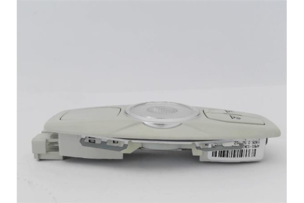 Recambio de luz trasero central techo para ford focus berlina (cew) 1.5 business referencia OEM IAM AM5113K767AG3AM1 AM5113K767A