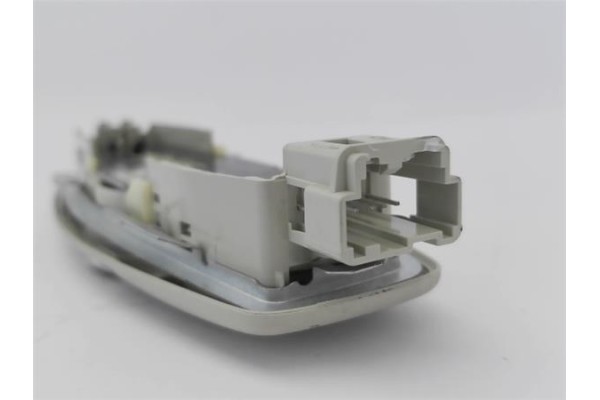Recambio de luz trasero central techo para ford focus berlina (cew) 1.5 business referencia OEM IAM AM5113K767AG3AM1 AM5113K767A