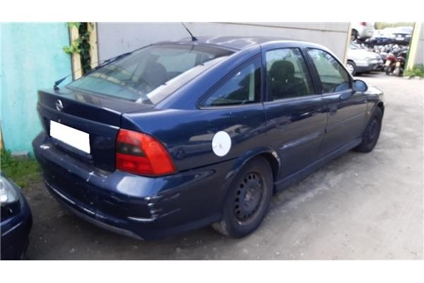 opel vectra b berlina del año 2002