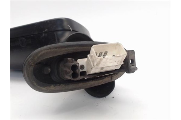 Recambio de retrovisor electrico izquierdo para audi 80 (811/813) referencia OEM IAM   