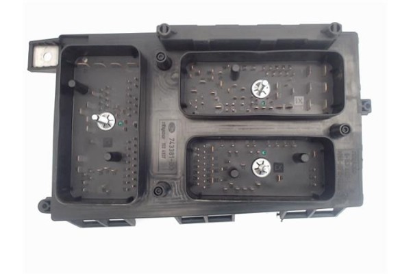 Recambio de caja fusibles/rele para opel astra h berlina 1.7 cdti referencia OEM IAM 13145035 5DK00866810 