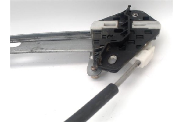 Recambio de elevalunas electrico delantero derecho para honda cr-v (rd8) 2.2 ctdi referencia OEM IAM 72210S9AA02  