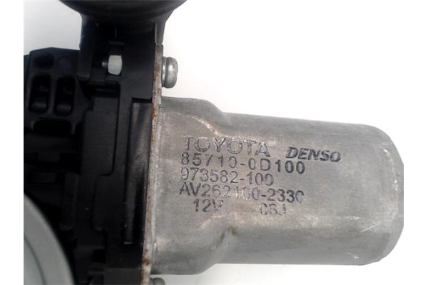 Recambio de elevalunas electrico delantero derecho para toyota auris (e15) 2.0 d-4d referencia OEM IAM 857100D100 973582100 
