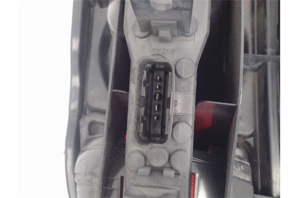 Recambio de piloto trasero derecho para nissan micra (k12e) referencia OEM IAM 26550AX  