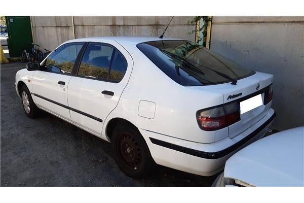 nissan primera berlina (p11) del año 1997