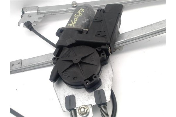 Recambio de elevalunas electrico delantero izquierdo para renault laguna ii (bg0) 1.9 dci (bg1a, bg1w) referencia OEM IAM 820072