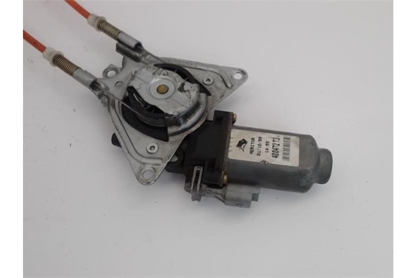 Recambio de mecanismo elevalunas delantero derecho para peugeot 106 (s2) 1.4 i referencia OEM IAM 400472t3  