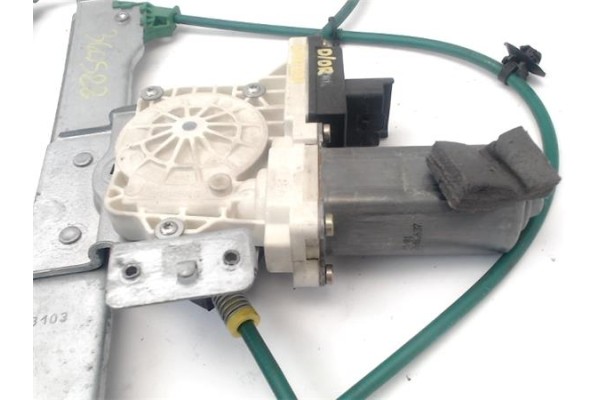 Recambio de elevalunas electrico delantero derecho para citroen c2 1.4 hdi referencia OEM IAM 9222X2 36119604 