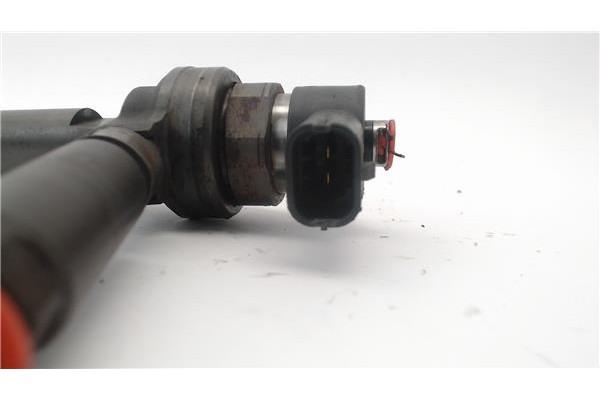 Recambio de inyector para opel astra h berlina 1.7 cdti referencia OEM IAM 0445110   Recambio de inyector para opel astra h berlina 1.7 cdti referencia OEM IAM 0445110