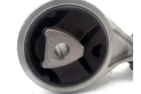 Recambio de bieleta lateral para renault scenic ii (jm) 1.5 dci (jm1e) referencia OEM IAM 8200355673  