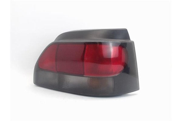 Recambio de piloto trasero derecho para renault clio i fase i / ii (b/c57) 1.2 (b/c/s577) referencia OEM IAM 7701205801 GP0710 