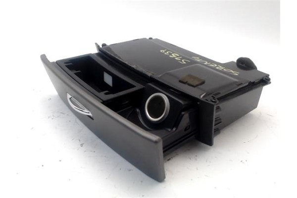Recambio de cenicero para kia sorento (bl) 2.5 crdi referencia OEM IAM 845503E5008W  