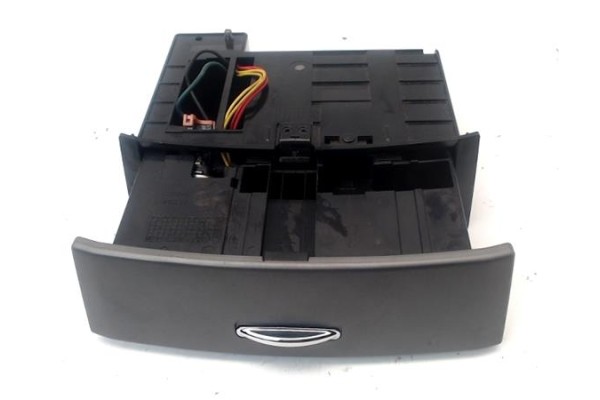 Recambio de cenicero para kia sorento (bl) 2.5 crdi referencia OEM IAM 845503E5008W  