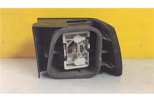 Recambio de piloto trasero izquierdo para citroen xantia berlina 1.6 sx referencia OEM IAM   