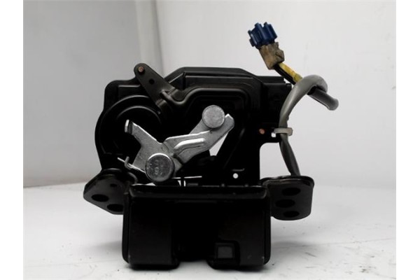 Recambio de cerradura porton para toyota avensis berlina (t25) 2.2 d-4d executive berlina (5-ptas.) referencia OEM IAM 693500505