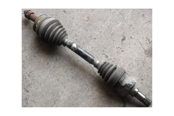 Recambio de palier delantero izquierdo para chrysler voyager (rg) 2.5 crd referencia OEM IAM 4641883AA  