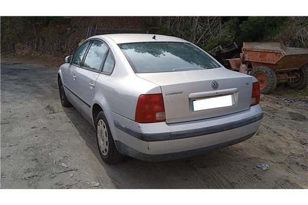 volkswagen passat berlina (3b2) del año 1997