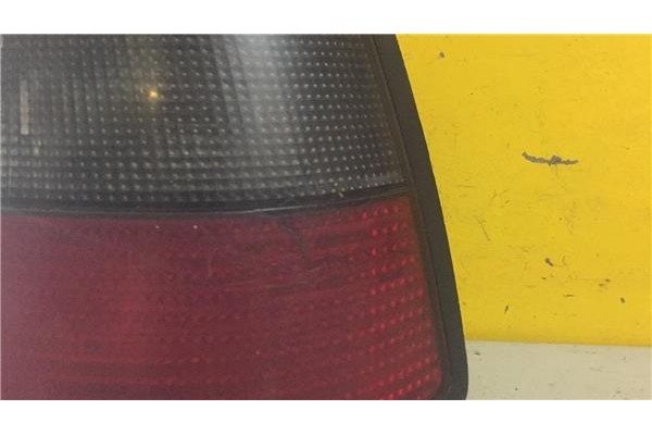 Recambio de piloto trasero derecho para citroen xantia break 1.8 sx referencia OEM IAM E24154  