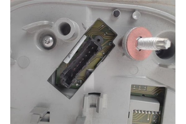 Recambio de piloto trasero derecho para bmw serie 3 coupe (e46) referencia OEM IAM 692070005 406014ZB 