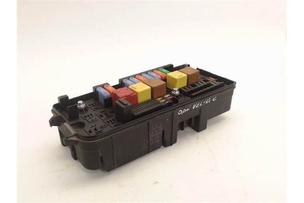 Recambio de caja fusibles/rele para opel vectra c berlina referencia OEM IAM 519066013 13144709 