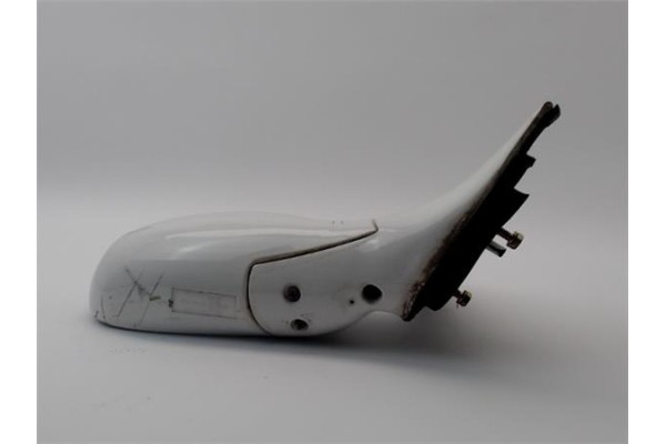 Recambio de retrovisor electrico derecho para kia shuma referencia OEM IAM   