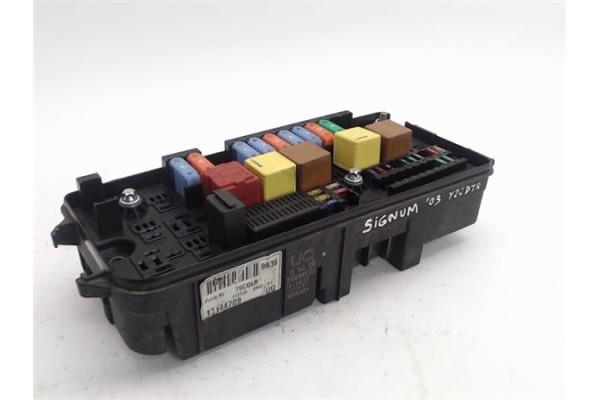 Recambio de caja fusibles/rele para opel signum referencia OEM IAM 13144709 519066013 