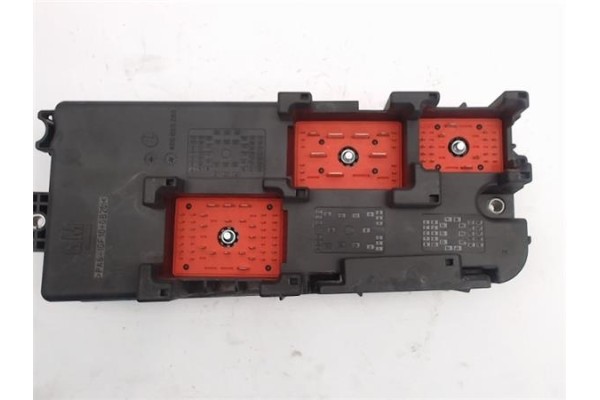 Recambio de caja fusibles/rele para opel signum referencia OEM IAM 13144709 519066013 