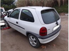 opel corsa b del año 2000