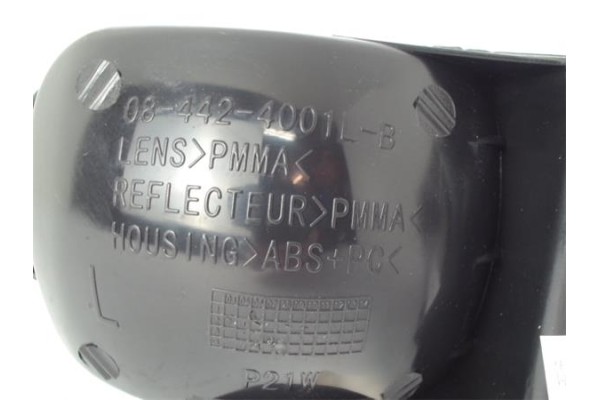 Recambio de piloto antiniebla trasero izquierdo para opel corsa c 1.2 silverline referencia OEM IAM  16531335 