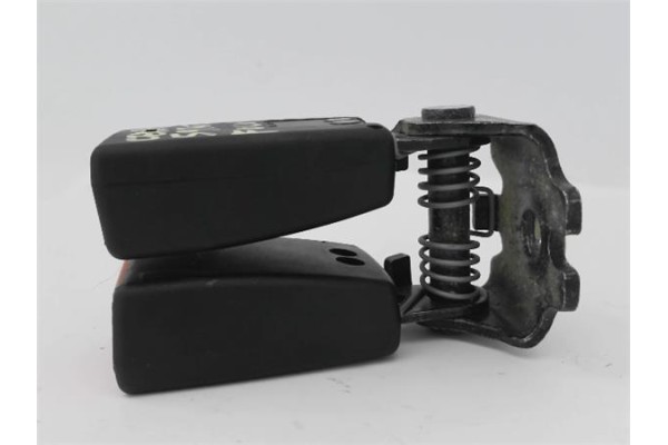 Recambio de anclaje cinturon trasero central para ford focus berlina (cew) 1.5 business referencia OEM IAM BM51613K21CA3JA6  