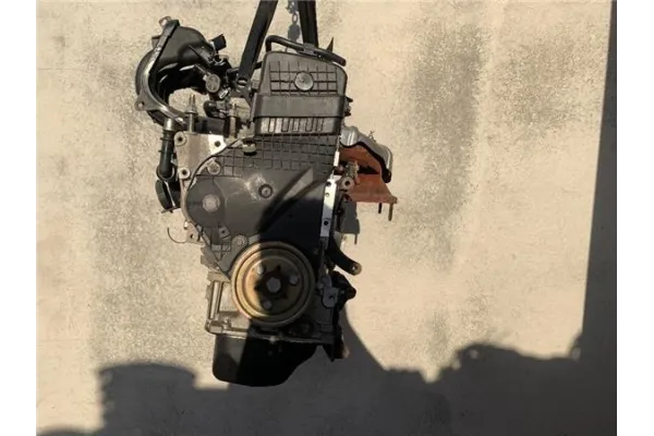 Recambio de motor completo para citroen saxo 1.4 vts referencia OEM IAM KFW  