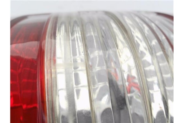 Recambio de piloto trasero derecho para mercedes-benz clase e ranchera familiar (s124) e 300 t turbo-d (124.193) referencia OEM 