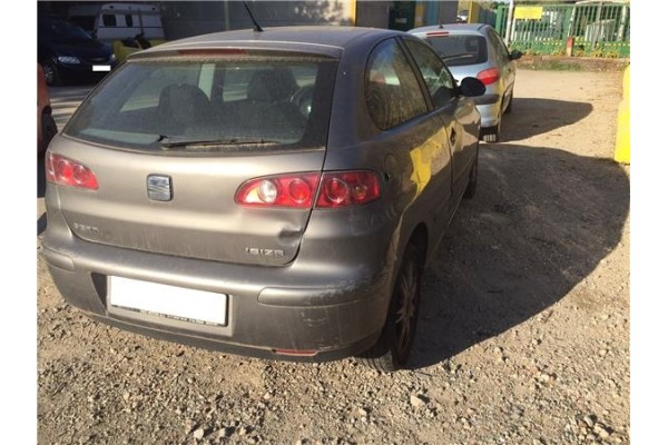 seat ibiza (6l1) del año 2002