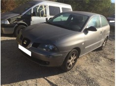 seat ibiza (6l1) del año 2002
