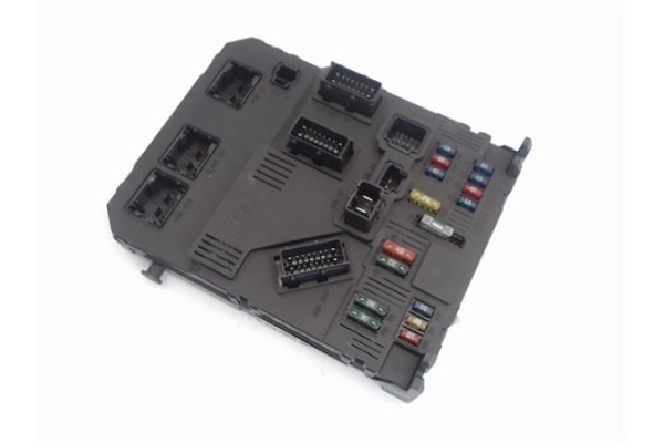 Recambio de centralita para peugeot 206 1.4 i referencia OEM IAM 9650584680  