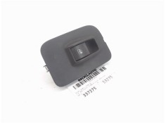 MANDO ELEVALUNAS DELANTERO DERECHO 6490G9 