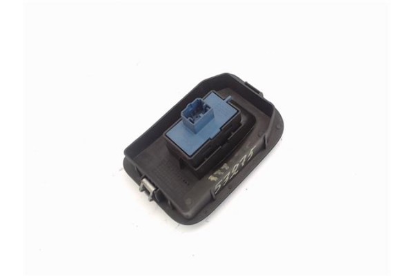 Recambio de mando elevalunas delantero derecho para peugeot bipper 1.4 básico referencia OEM IAM 6490G9  