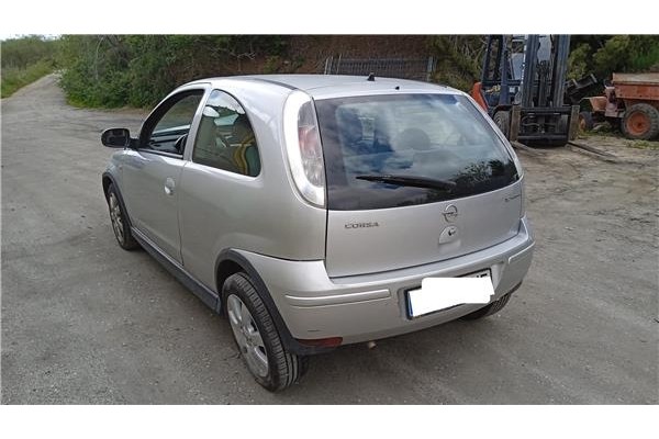 opel corsa c del año 2006