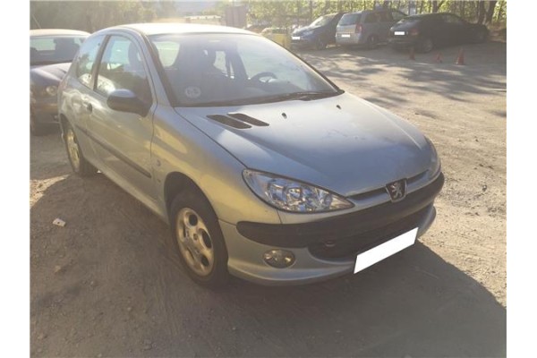 peugeot 206 del año 2002