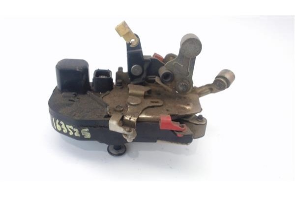 Recambio de cierre electromagnetico delantero derecho para chrysler voyager (rg) 2.5 crd referencia OEM IAM 4717802AB  