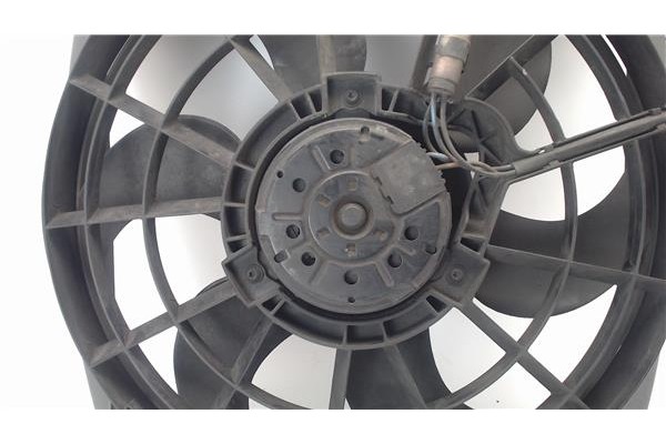 Recambio de electroventilador para bmw serie 3 berlina (e36) 1.6 316i referencia OEM IAM 8391476 0130303800 