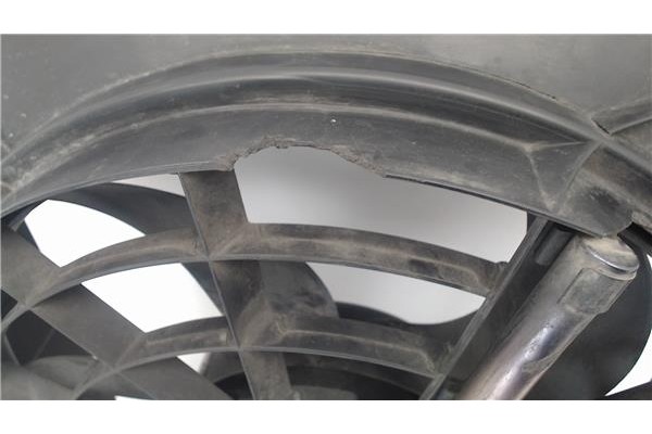 Recambio de electroventilador para bmw serie 3 berlina (e36) 1.6 316i referencia OEM IAM 8391476 0130303800 