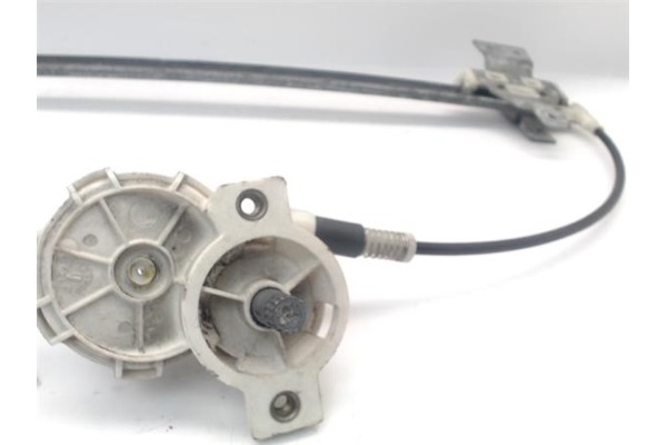 Recambio de elevalunas manual delantero derecho para mercedes-benz vito furgón (638) 2.2 110 cdi  (638.094) referencia OEM IAM A