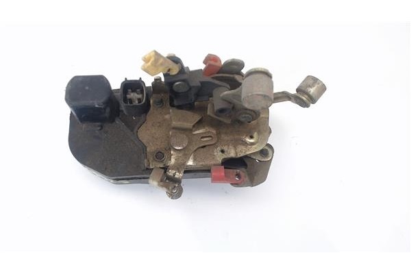Recambio de cierre electromagnetico delantero derecho para chrysler voyager (rg) 2.5 crd referencia OEM IAM 4717802AB  