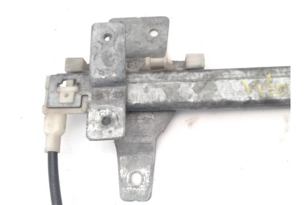 Recambio de elevalunas manual delantero derecho para mercedes-benz vito furgón (638) 2.2 110 cdi  (638.094) referencia OEM IAM A